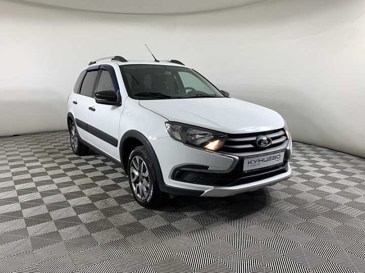 Lada Granta 1.6, 2023 года, Механика, БЕЛЫЙ