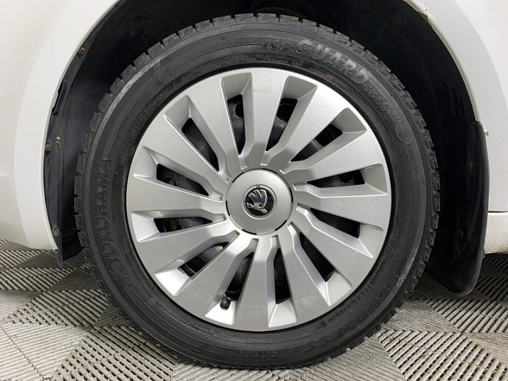 SKODA Octavia 1.8, 2016 года, Робот, БЕЛЫЙ