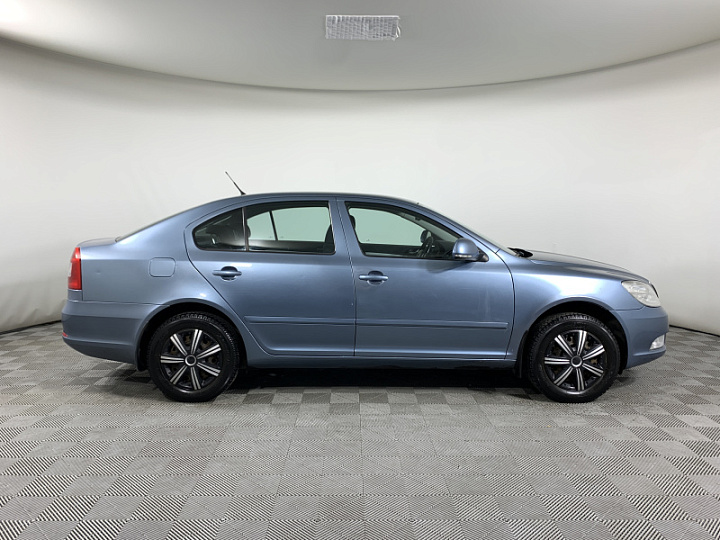 SKODA Octavia 1.6, 2010 года, Автоматическая, Серо-голубой