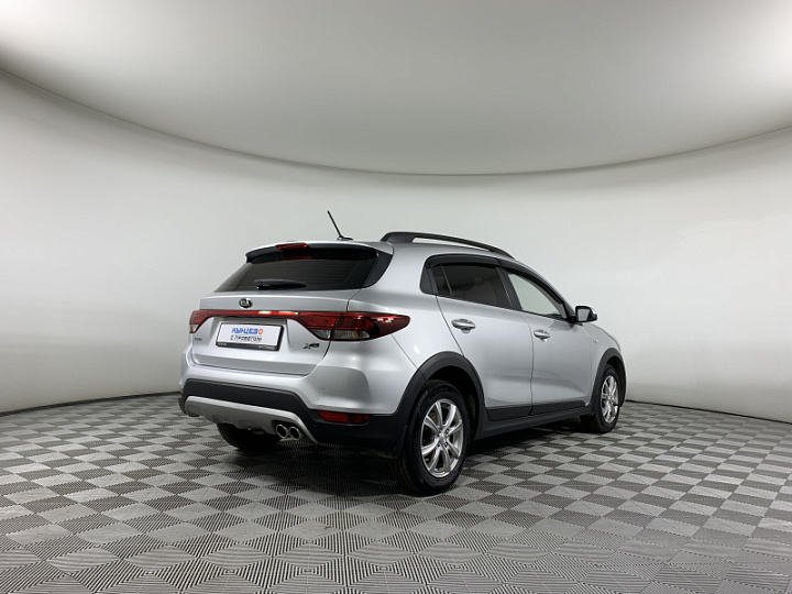 KIA Rio X-Line 1.6, 2018 года, Механика, Серебристый