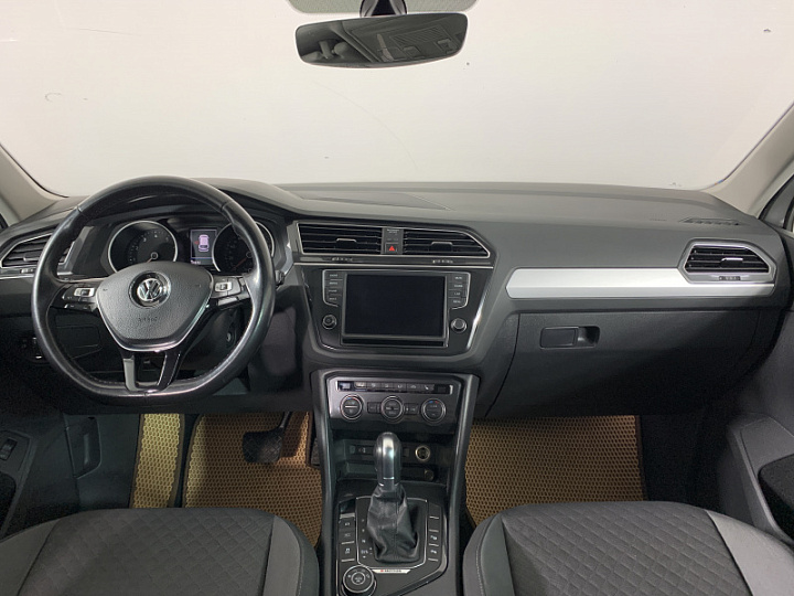 VOLKSWAGEN Tiguan 1.4, 2017 года, Робот, БЕЛЫЙ