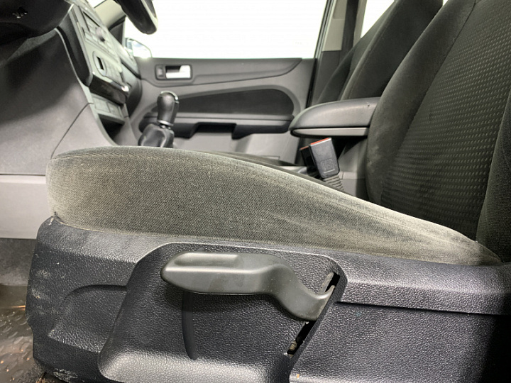 FORD Focus 1.6, 2006 года, Механика, ЧЕРНЫЙ