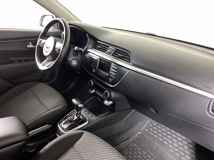 KIA Rio 1.6, 2017 года, Автоматическая, БЕЛЫЙ