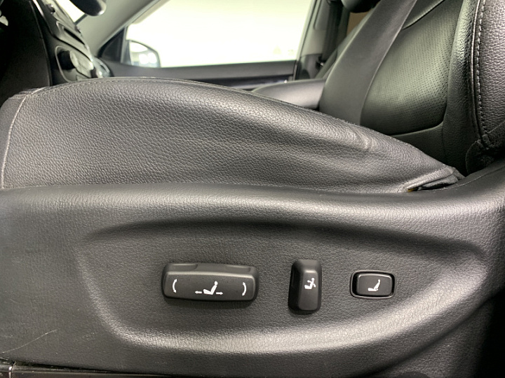 KIA Sorento 2.4, 2017 года, Автоматическая, БЕЛЫЙ