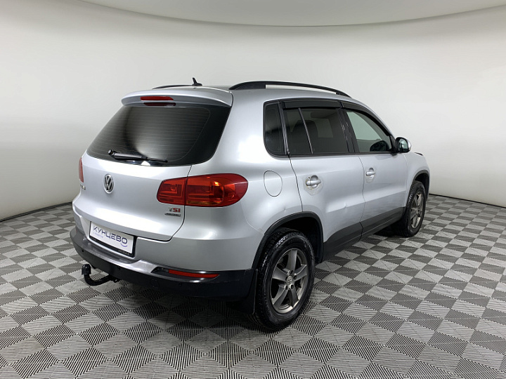 VOLKSWAGEN Tiguan 1.4, 2012 года, Механика, Серебристый