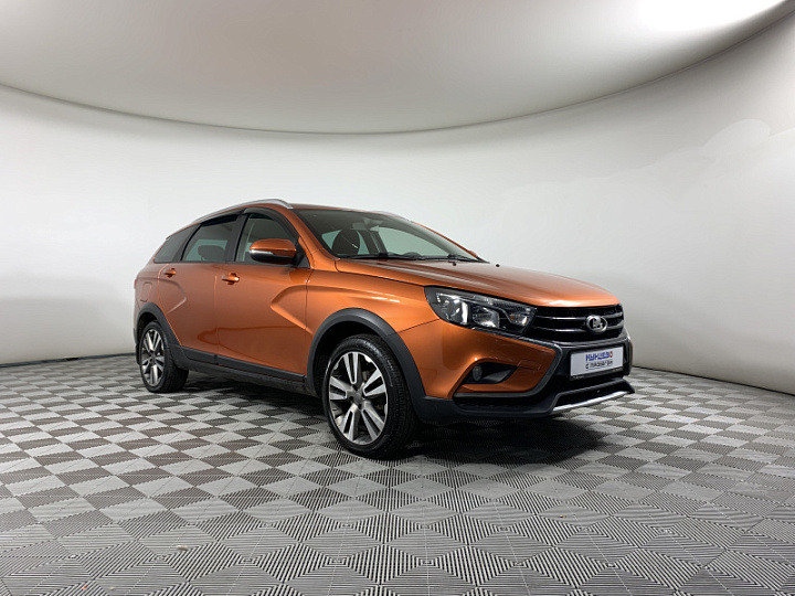 Lada Vesta 1.8, 2018 года, Робот, ОРАНЖЕВЫЙ