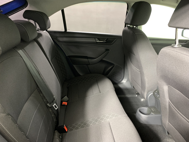 SKODA Rapid 1.4, 2020 года, Робот, СИНИЙ