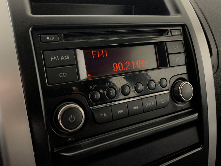 NISSAN X-Trail 2, 2012 года, Механика, Серебристый