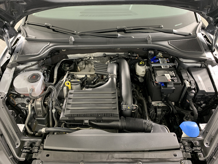 SKODA Octavia 1.4, 2021 года, Автоматическая, СЕРЫЙ