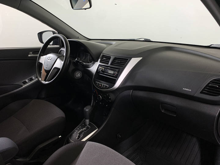 Hyundai Solaris 1.4, 2013 года, Автоматическая, Серый