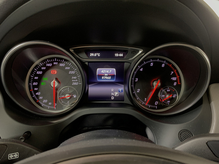 MERCEDES-BENZ GLA 1.6, 2019 года, Автоматическая, БЕЛЫЙ