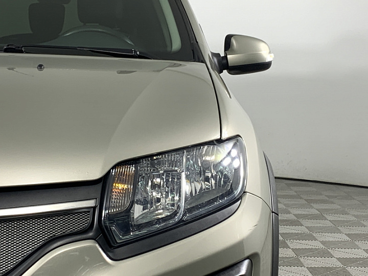 RENAULT Sandero Stepway 1.6, 2015 года, Механика, БЕЖЕВЫЙ
