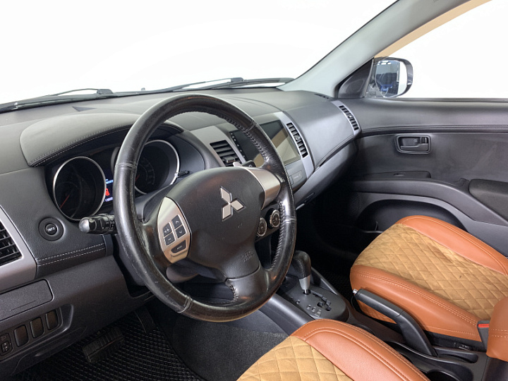 MITSUBISHI Outlander 2, 2011 года, Вариатор, БЕЛЫЙ