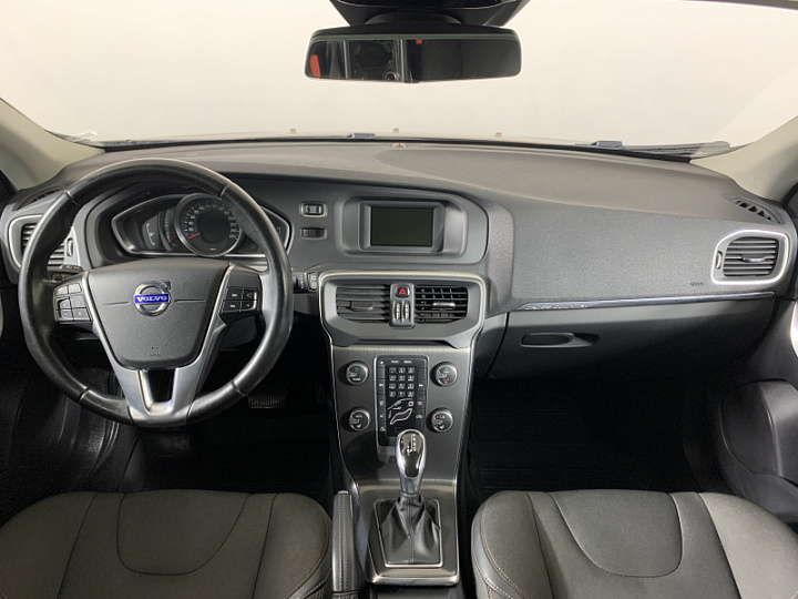 VOLVO V40 1.6, 2015 года, Робот, Бронзовый