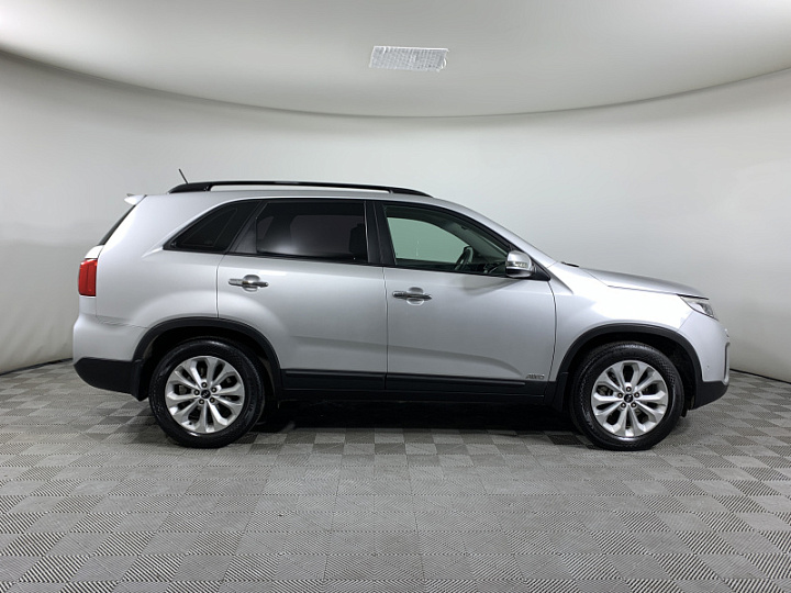 KIA Sorento 2.4, 2014 года, Автоматическая, Серебристый