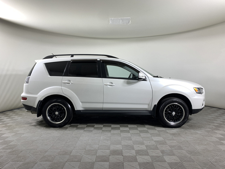MITSUBISHI Outlander 2, 2011 года, Вариатор, БЕЛЫЙ