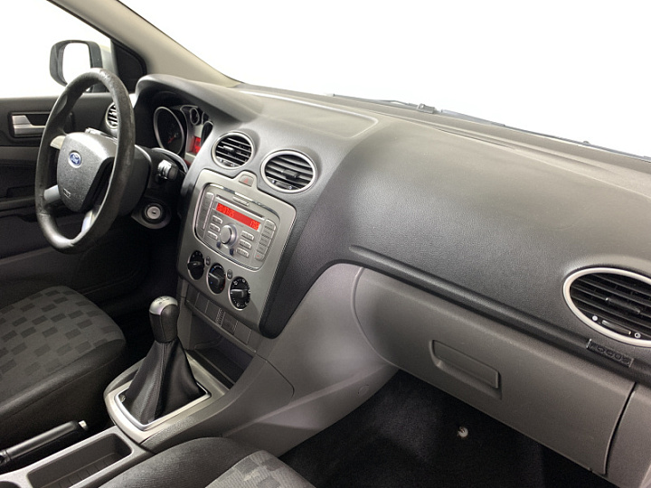 FORD Focus 1.6, 2009 года, Механика, Серебристый