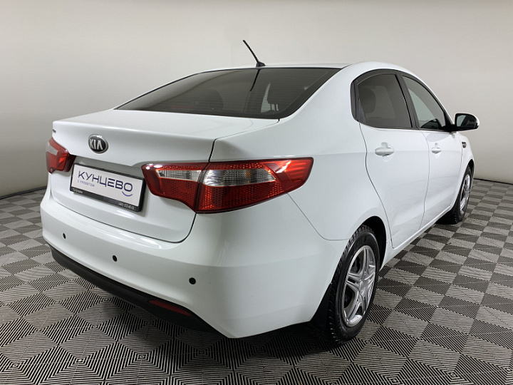 KIA Rio 1.6, 2013 года, Автоматическая, БЕЛЫЙ