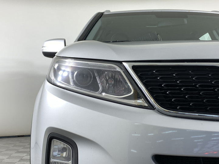 KIA Sorento 2.4, 2020 года, Автоматическая, Серебристый