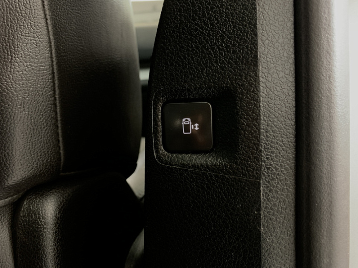PEUGEOT Traveller 2, 2018 года, Автоматическая, Серебристый