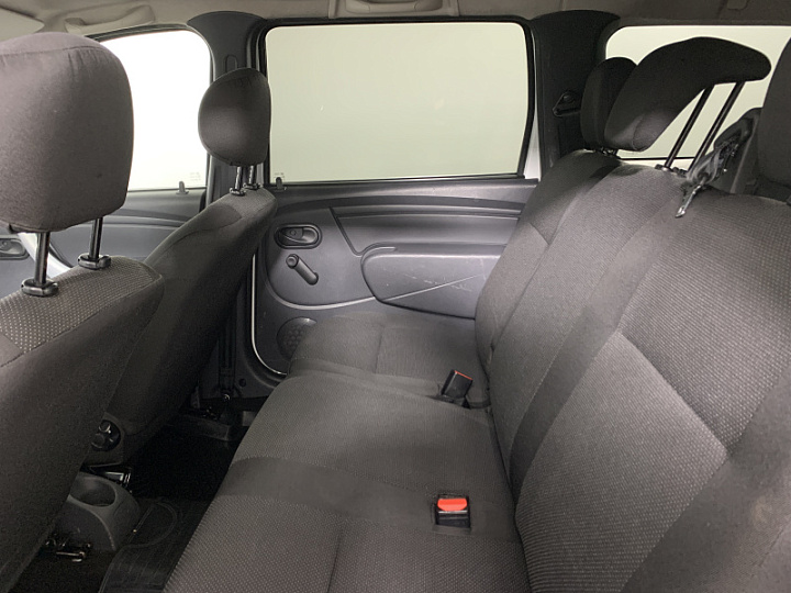 Lada Largus 1.6, 2017 года, Механика, БЕЛЫЙ