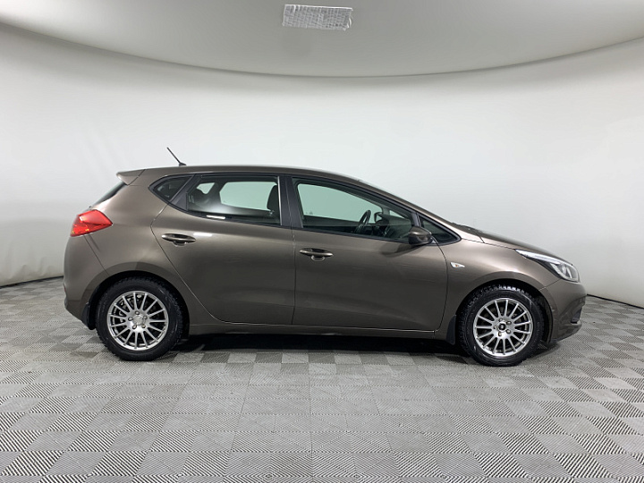 KIA Ceed 1.4, 2014 года, Механика, КОРИЧНЕВЫЙ