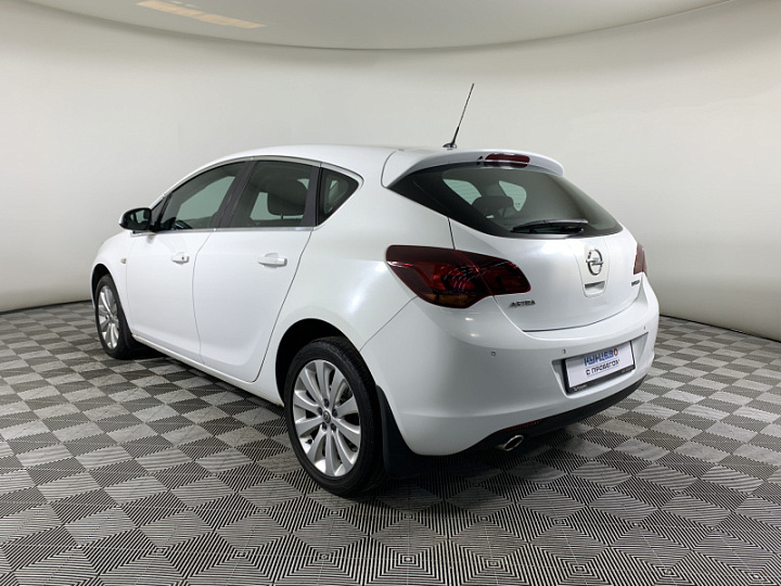 OPEL Astra 1.4, 2011 года, Автоматическая, БЕЛЫЙ