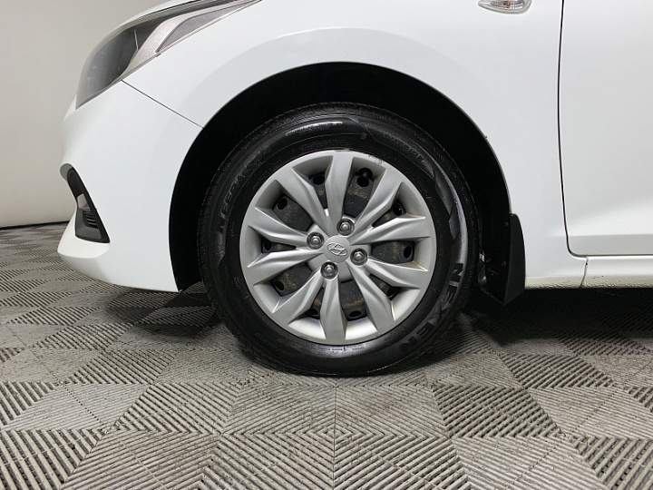 Hyundai Solaris 1.6, 2018 года, Автоматическая, белый