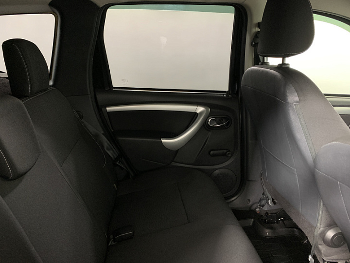 NISSAN Terrano 1.6, 2020 года, Механика, ЧЕРНЫЙ