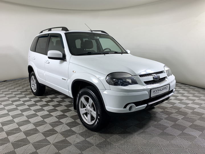 CHEVROLET Niva 1.7, 2018 года, Механика, БЕЛЫЙ