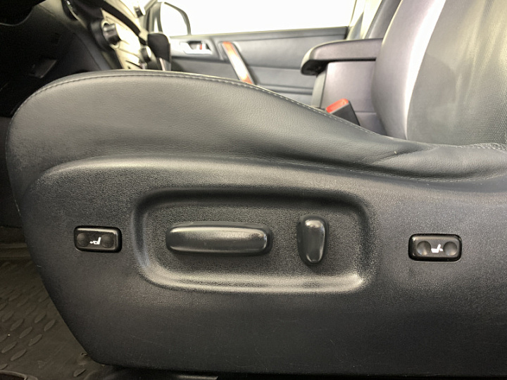 TOYOTA Highlander 3.5, 2012 года, Автоматическая, ЧЕРНЫЙ