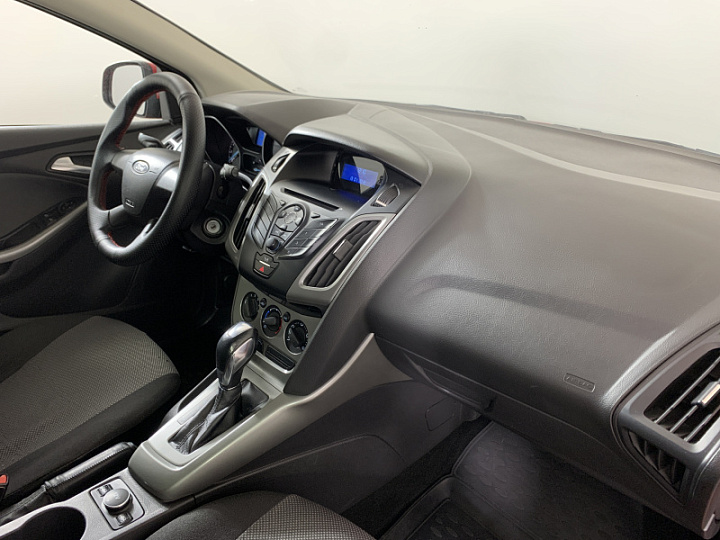FORD Focus 1.6, 2011 года, Робот, КРАСНЫЙ