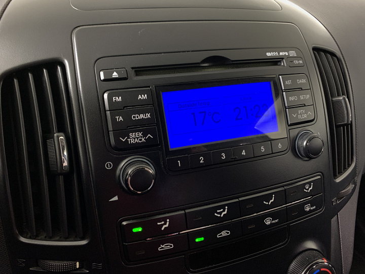 HYUNDAI i30 1.6, 2010 года, Автоматическая, ЧЕРНЫЙ