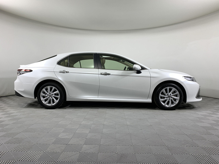 TOYOTA Camry 2.5, 2022 года, Автоматическая, БЕЛЫЙ