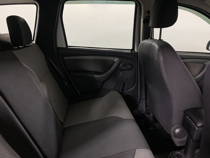 RENAULT Duster 1.6, 2016 года, Механика, БЕЛЫЙ