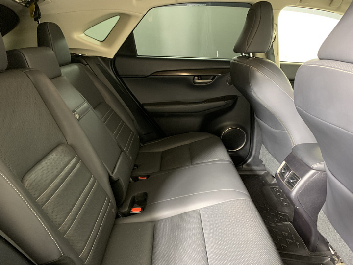 Lexus NX 200t 2, 2017 года, Автоматическая, Черный