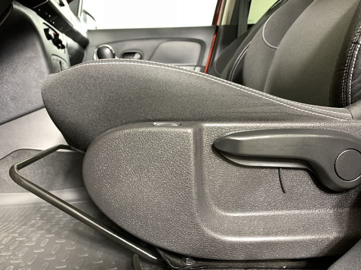 RENAULT Sandero Stepway 1.6, 2021 года, Автоматическая, КРАСНЫЙ