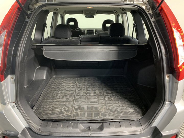 NISSAN X-Trail 2, 2012 года, Механика, Серебристый