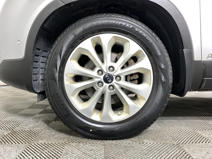KIA Sorento 2.4, 2019 года, Автоматическая, Серебристый