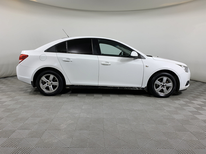 CHEVROLET Cruze 1.6, 2011 года, Механика, БЕЛЫЙ