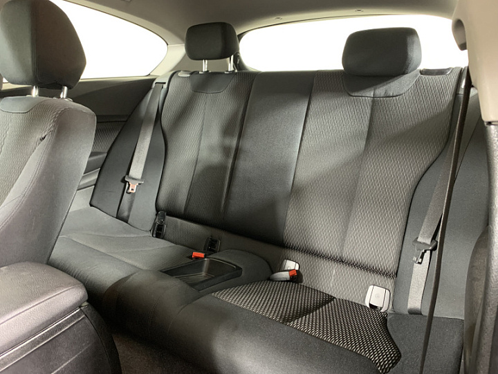 BMW 1 серии 1.6, 2012 года, Автоматическая, ЧЕРНЫЙ