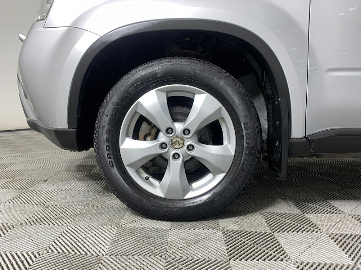 NISSAN X-Trail 2, 2012 года, Механика, Серебристый