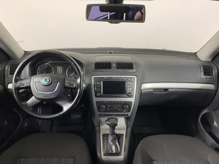 SKODA Octavia 1.8, 2012 года, Автоматическая, БЕЖЕВЫЙ