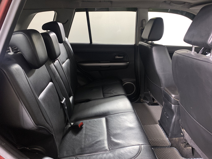Suzuki Grand Vitara 2, 2005 года, Автоматическая, красный