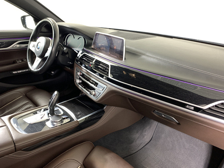 BMW 7 серии 3, 2018 года, Автоматическая, ЧЕРНЫЙ