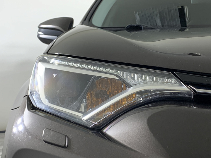 Toyota RAV4 2, 2018 года, Вариатор, Серо-коричневый