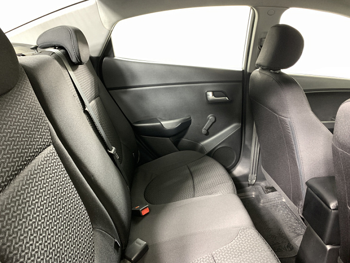 KIA Rio 1.4, 2015 года, Механика, БЕЛЫЙ