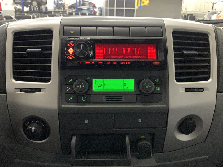 ГАЗ ГАЗель (3221) 2.9, 2010 года, Механика, Серебристый