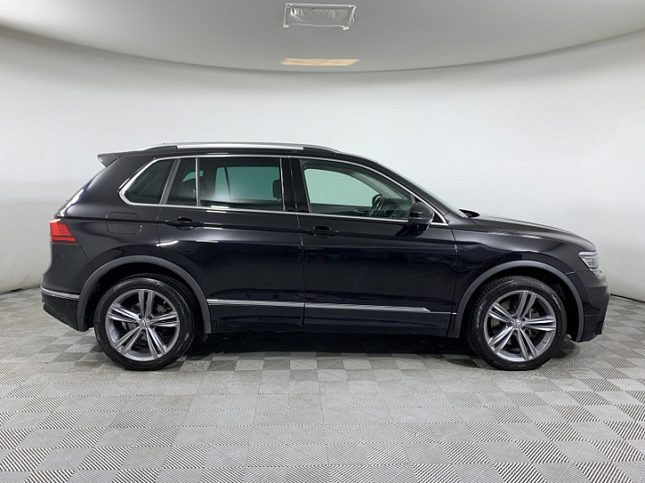 VOLKSWAGEN Tiguan 2, 2018 года, Робот, ЧЕРНЫЙ