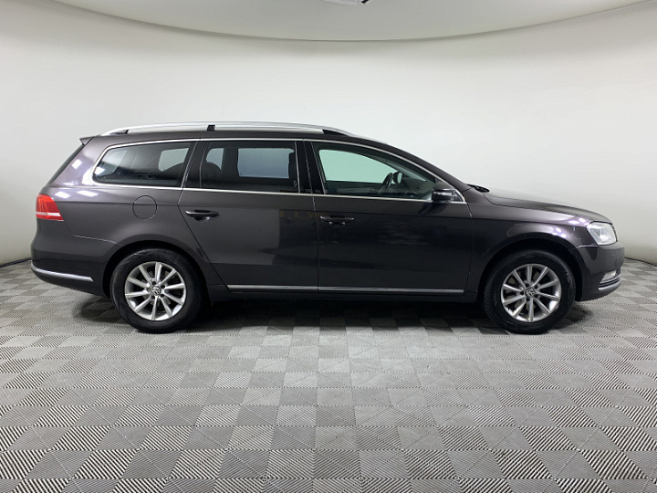 Volkswagen Passat 1.8, 2011 года, Робот, Черный